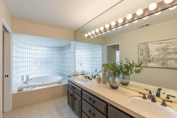 $940,000 | 2500 Van Hoeks Circle, Modesto, CA 95356