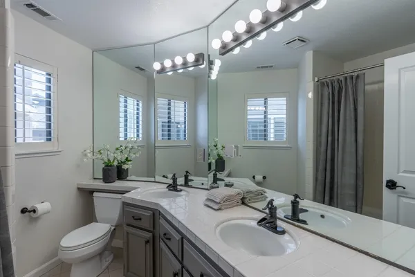 $940,000 | 2500 Van Hoeks Circle, Modesto, CA 95356