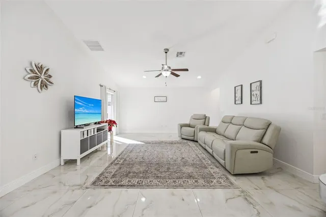 $370,000 | 2015 Orange Avenue, St. Cloud, FL 34769