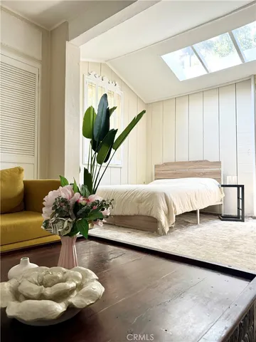 $3,500 | 8956 1/2 Norma Place, West Hollywood, CA 90069