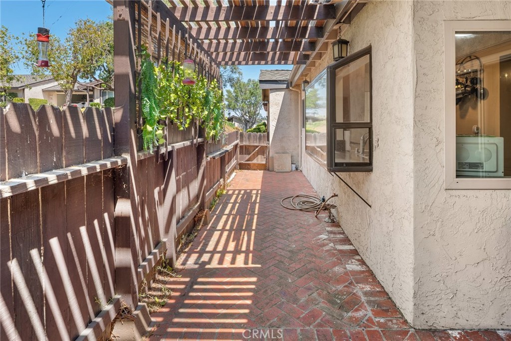 1400 Market Street Vista, CA 92084 - Photo 26 of 31 a view of outdoor space with seating area