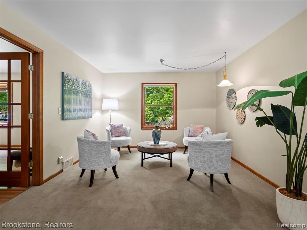 2830 Harrington Road Rochester Hills, MI 48307 - Photo 15 of 38