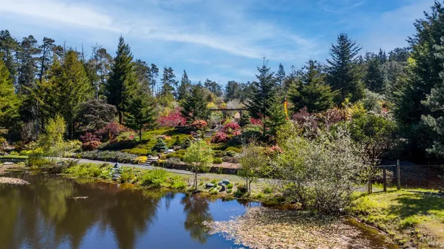 $2,295,000 | 40811 Eureka Hill Road, Point Arena, CA 95468