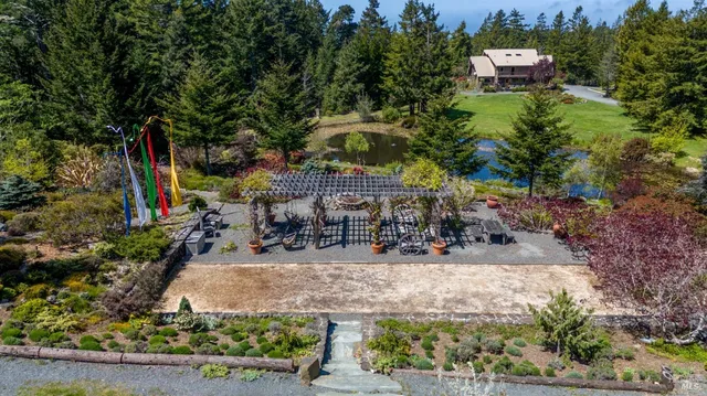 $2,295,000 | 40811 Eureka Hill Road, Point Arena, CA 95468