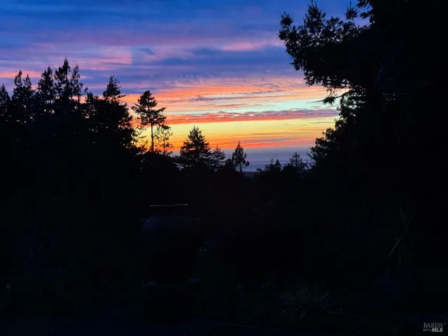 $2,295,000 | 40811 Eureka Hill Road, Point Arena, CA 95468