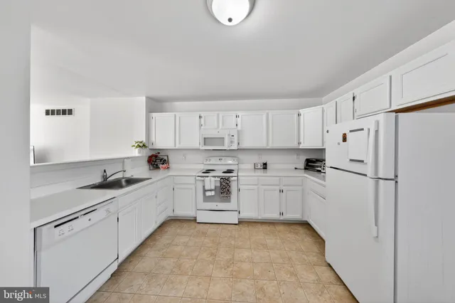 $279,900 | 226 Northdown Drive, Dover, DE 19904