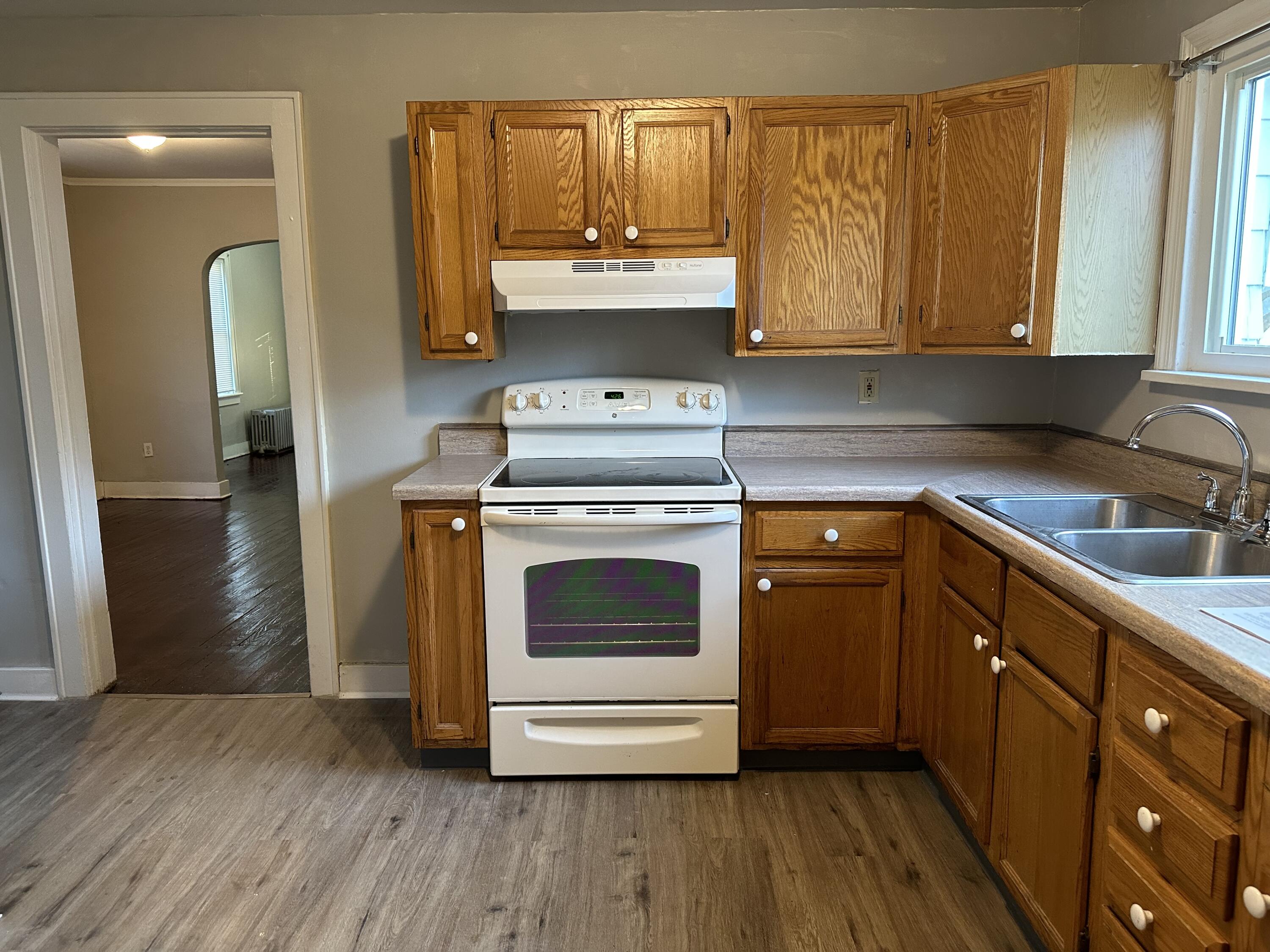 706 Webb Street Jackson, MI 49202 - Photo 15 of 16 IMG_0302