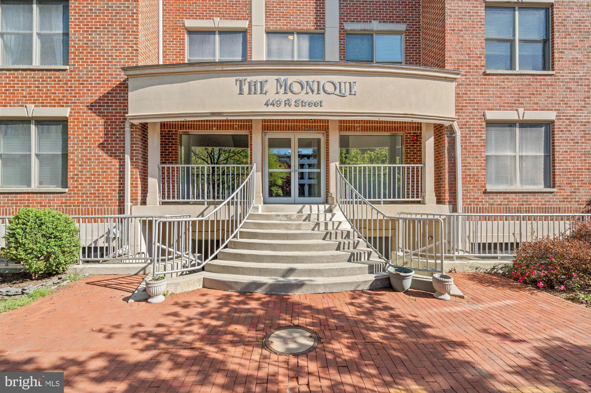 449 R Street Northwest, Unit 301 Washington, DC 20001 - Photo 2 of 37 a front view of a house