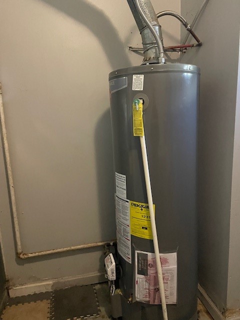 35 Henry Street Rochester, NY 14605 - Photo 8 of 14