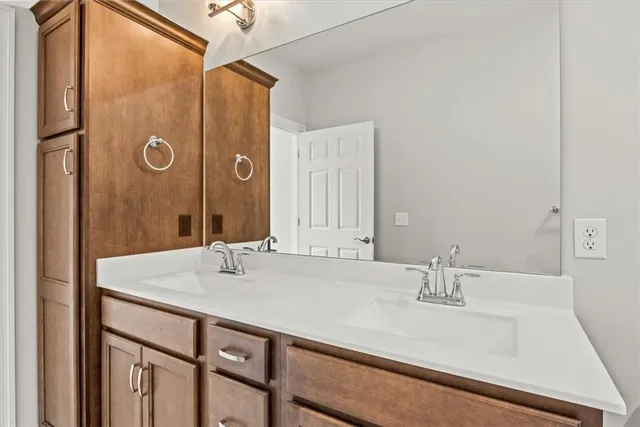 $564,900 | 107 Cedarway Circle, Unit 410, Webster, NY 14580