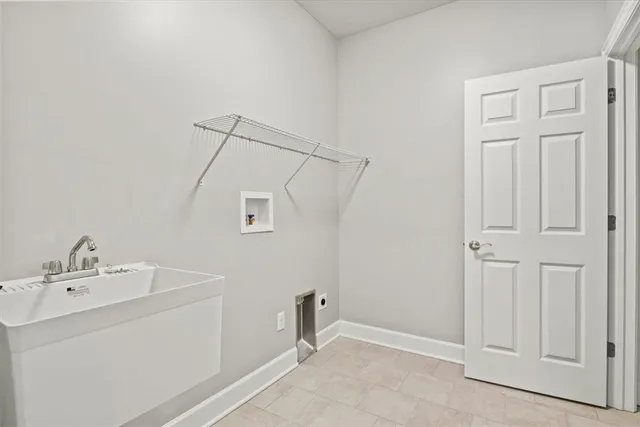 $564,900 | 107 Cedarway Circle, Unit 410, Webster, NY 14580