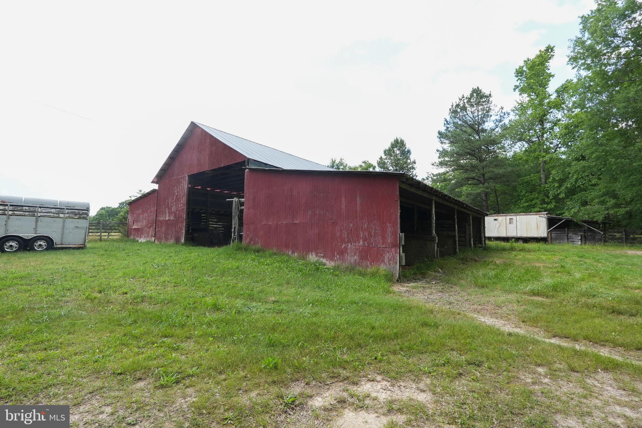 4911 Lewiston Road Bumpass, VA 23024 - Photo 10 of 29