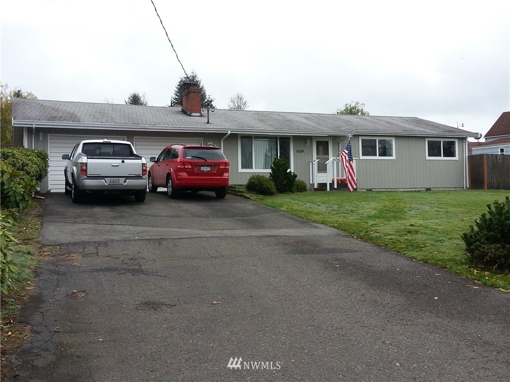 4314 Pine Road Northeast Bremerton, WA 98310 - Photo 2 of 15 Gallery Image 2