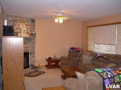 342 Raubsville Road Easton, PA 18042 - Photo 5 of 11 Gallery Image 5
