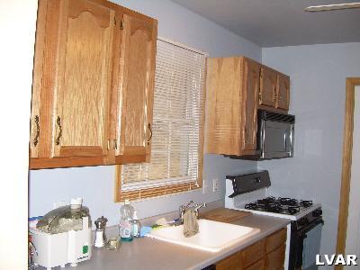 342 Raubsville Road Easton, PA 18042 - Photo 8 of 11 Gallery Image 8