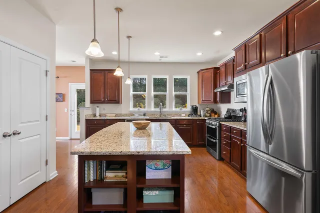 $425,000 | 557 Sea Foam Street, Summerville, SC 29486