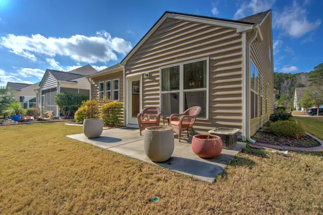 $425,000 | 557 Sea Foam Street, Summerville, SC 29486