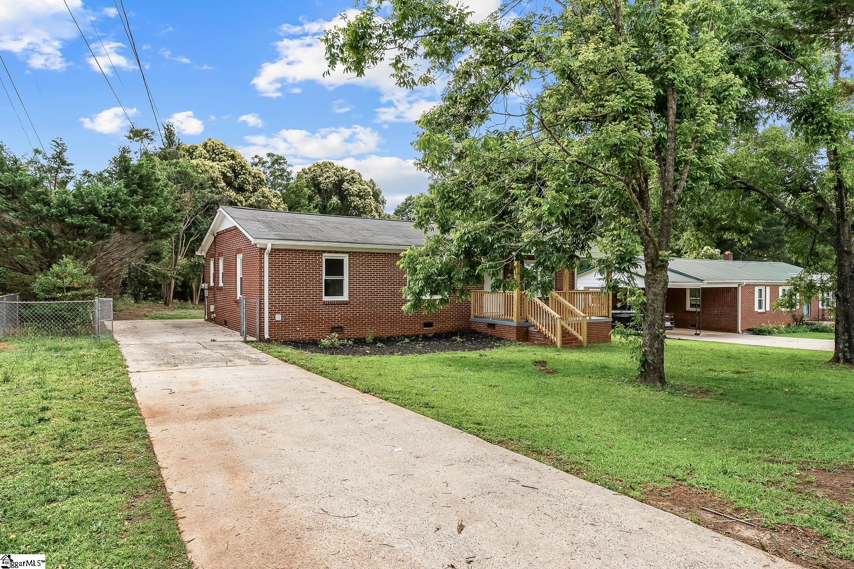 3401 Comanche Street Anderson, SC 29626 - Photo 2 of 35 Gallery Image 2