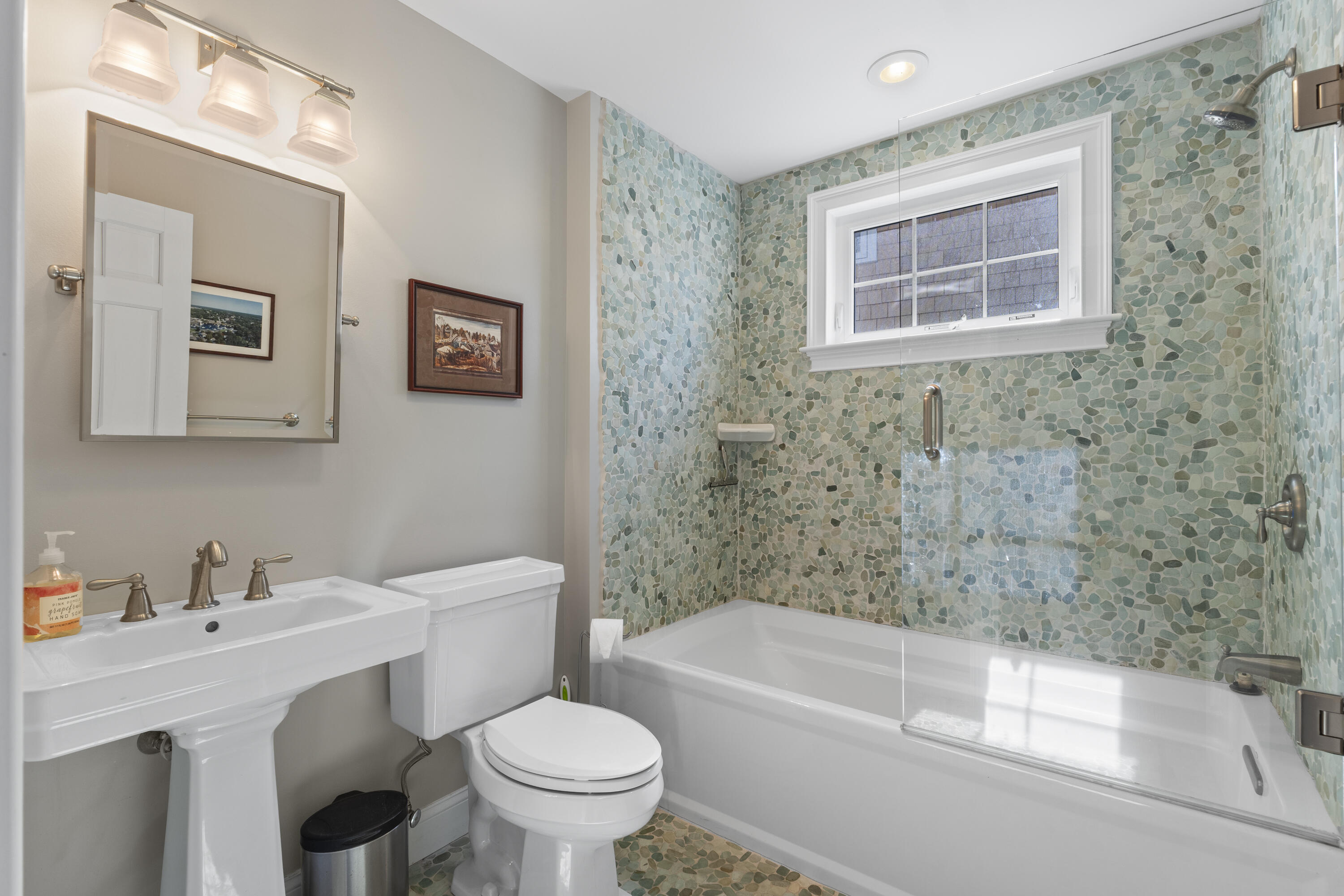 115 Perkins Cove Road Ogunquit, ME 03907 - Photo 37 of 68 Level 2 Full Bath