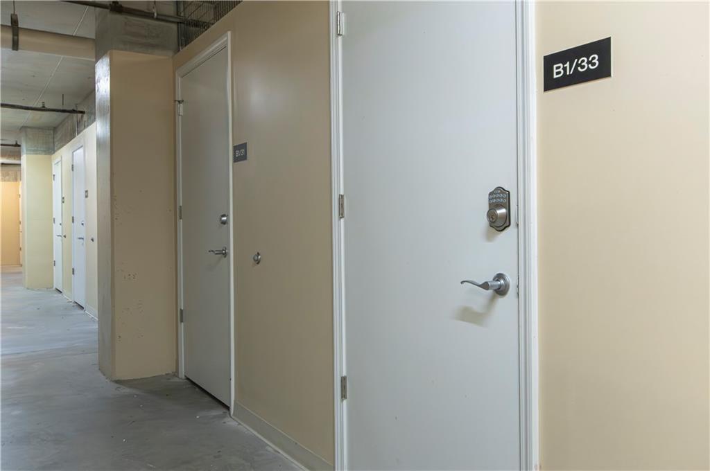 3040 Peachtree Road, Unit 1003 Atlanta, GA 30305 - Photo 25 of 42 a bathroom with a shower