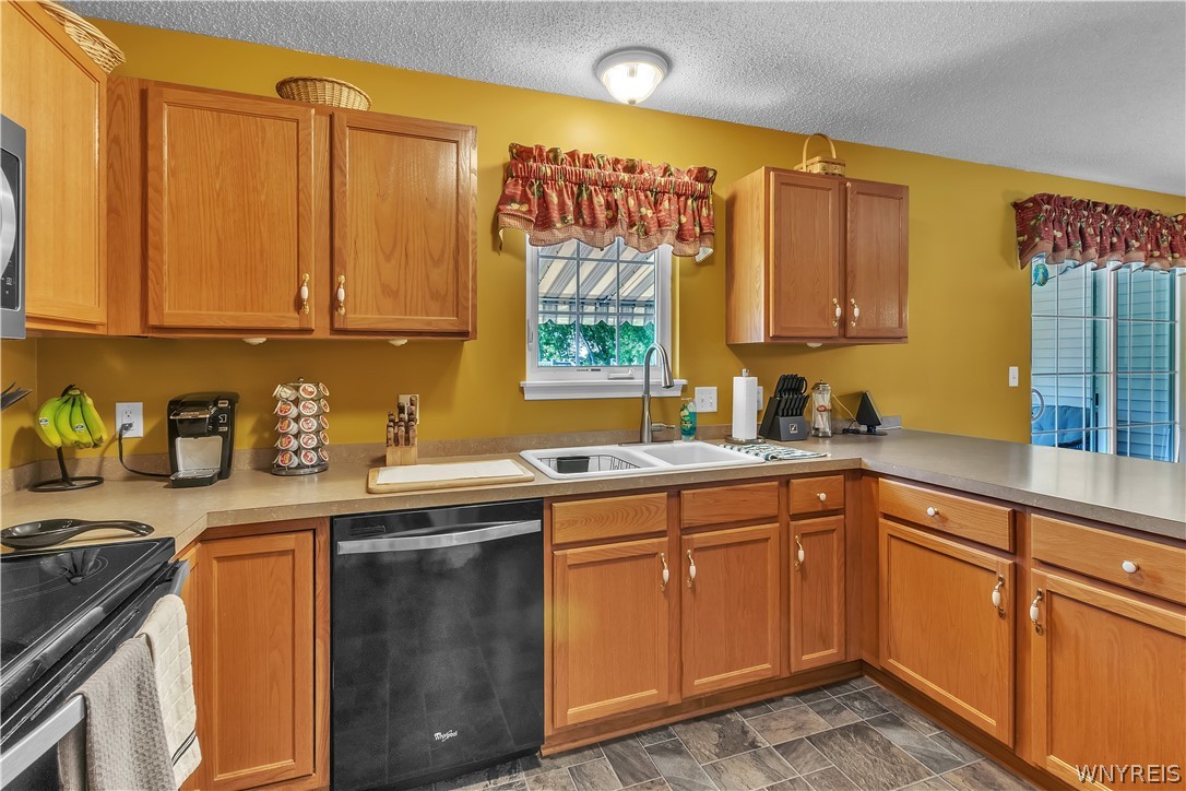 3715 Lakeview Road Hamburg, NY 14075 - Photo 16 of 46