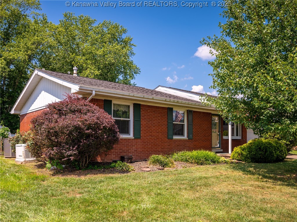 150 Shawnee Estates Winfield, WV 25213 - Photo 3 of 24 Gallery Image 3