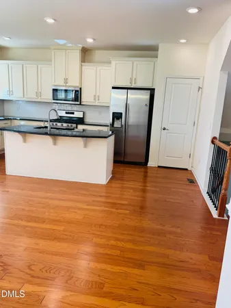 $2,295 | 725 Edgewater Ridge Court, Apex, NC 27523