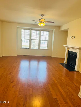 $2,295 | 725 Edgewater Ridge Court, Apex, NC 27523
