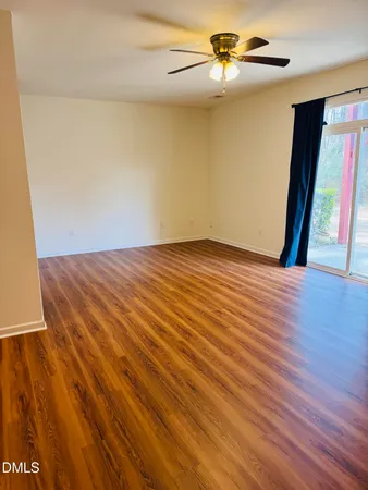 $2,295 | 725 Edgewater Ridge Court, Apex, NC 27523
