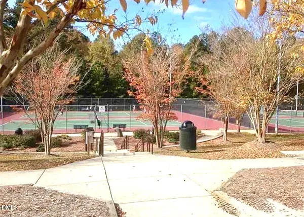 $2,295 | 725 Edgewater Ridge Court, Apex, NC 27523