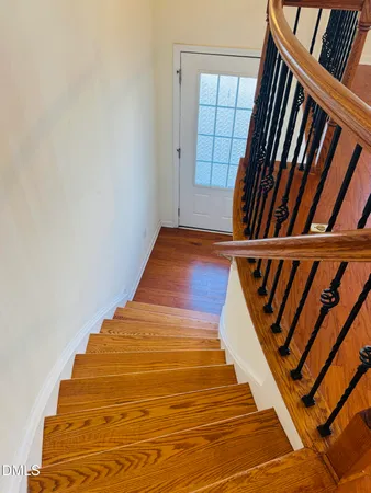 $2,295 | 725 Edgewater Ridge Court, Apex, NC 27523