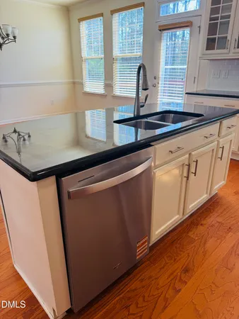 $2,295 | 725 Edgewater Ridge Court, Apex, NC 27523