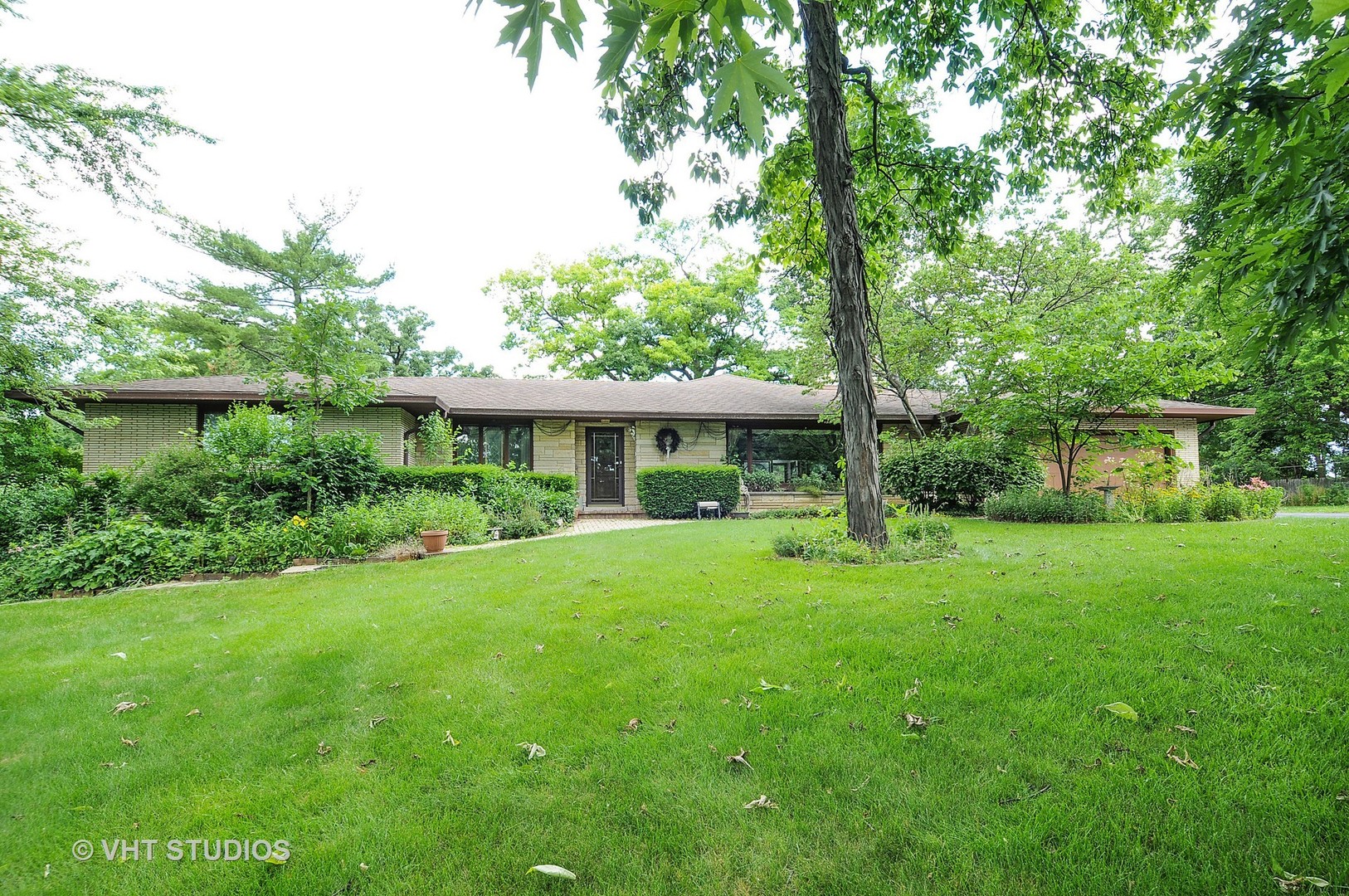 N660 Prince Crossing Road West Chicago, IL 60185 - Photo 1 of 15