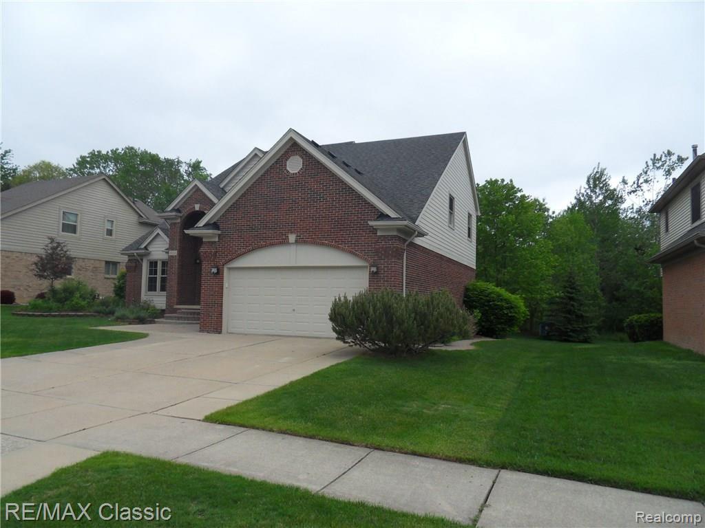 903 Rambling Drive Rochester, MI 48307 - Photo 17 of 22 SDC11924.JPG