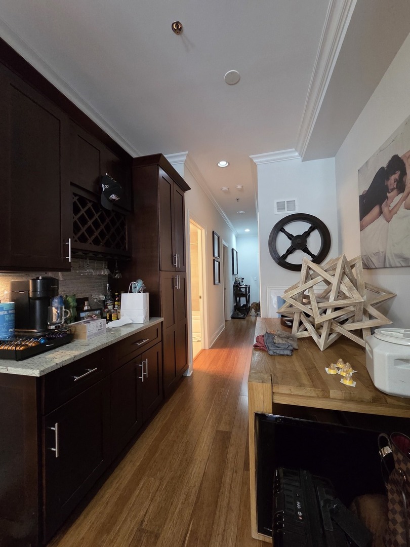 22 North Aberdeen Street, Unit 408 Chicago, IL 60607 - Photo 9 of 18