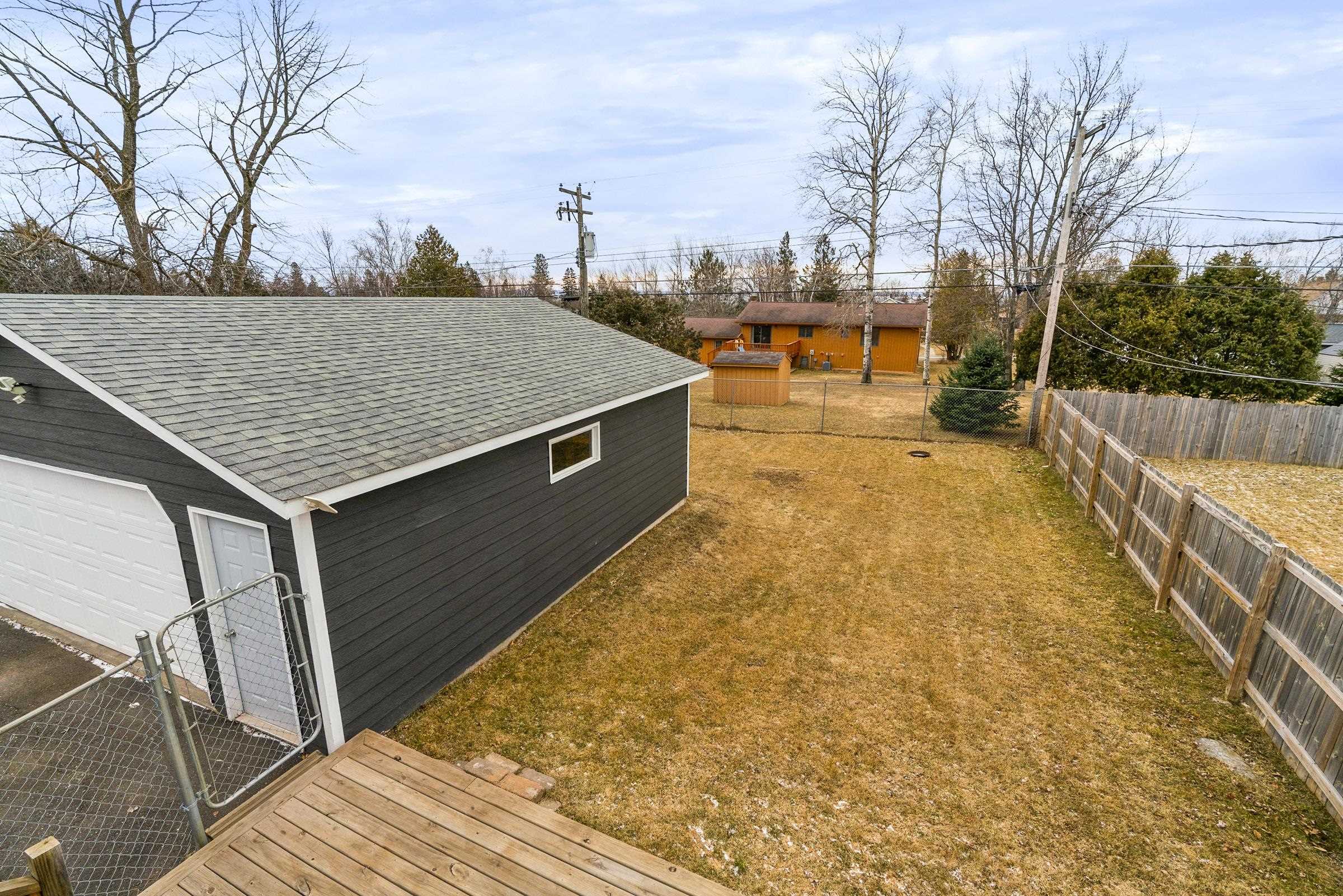 5116 Ivanhoe Street Duluth, MN 55804 - Photo 2 of 38