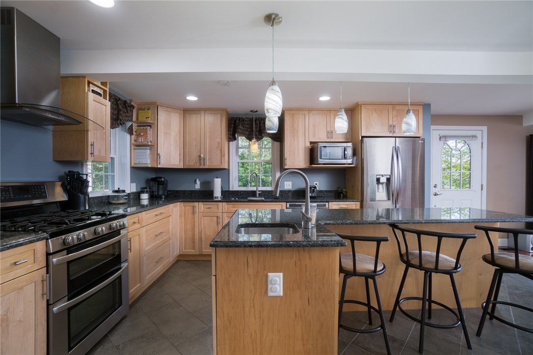 209 Log Road Smithfield, RI 02917 - Photo 12 of 37