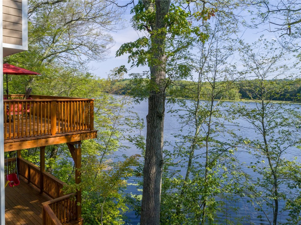 209 Log Road Smithfield, RI 02917 - Photo 2 of 37
