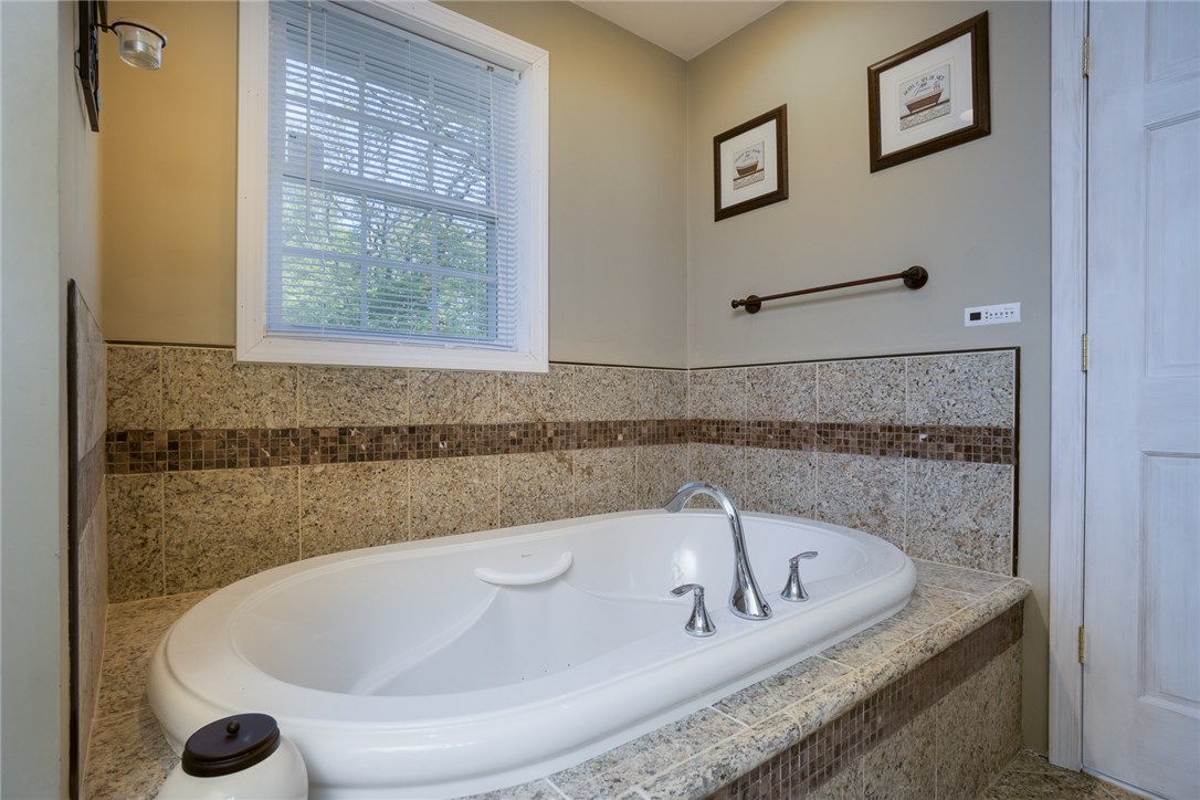 209 Log Road Smithfield, RI 02917 - Photo 29 of 37