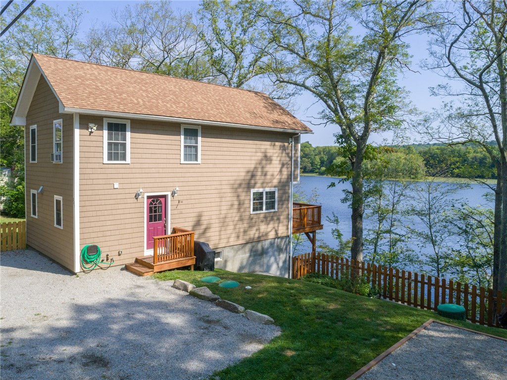 209 Log Road Smithfield, RI 02917 - Photo 3 of 37