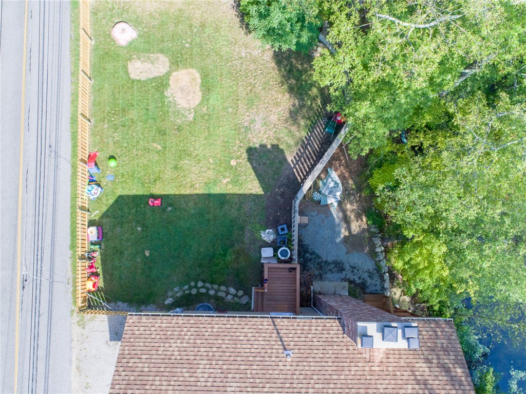 209 Log Road Smithfield, RI 02917 - Photo 9 of 37