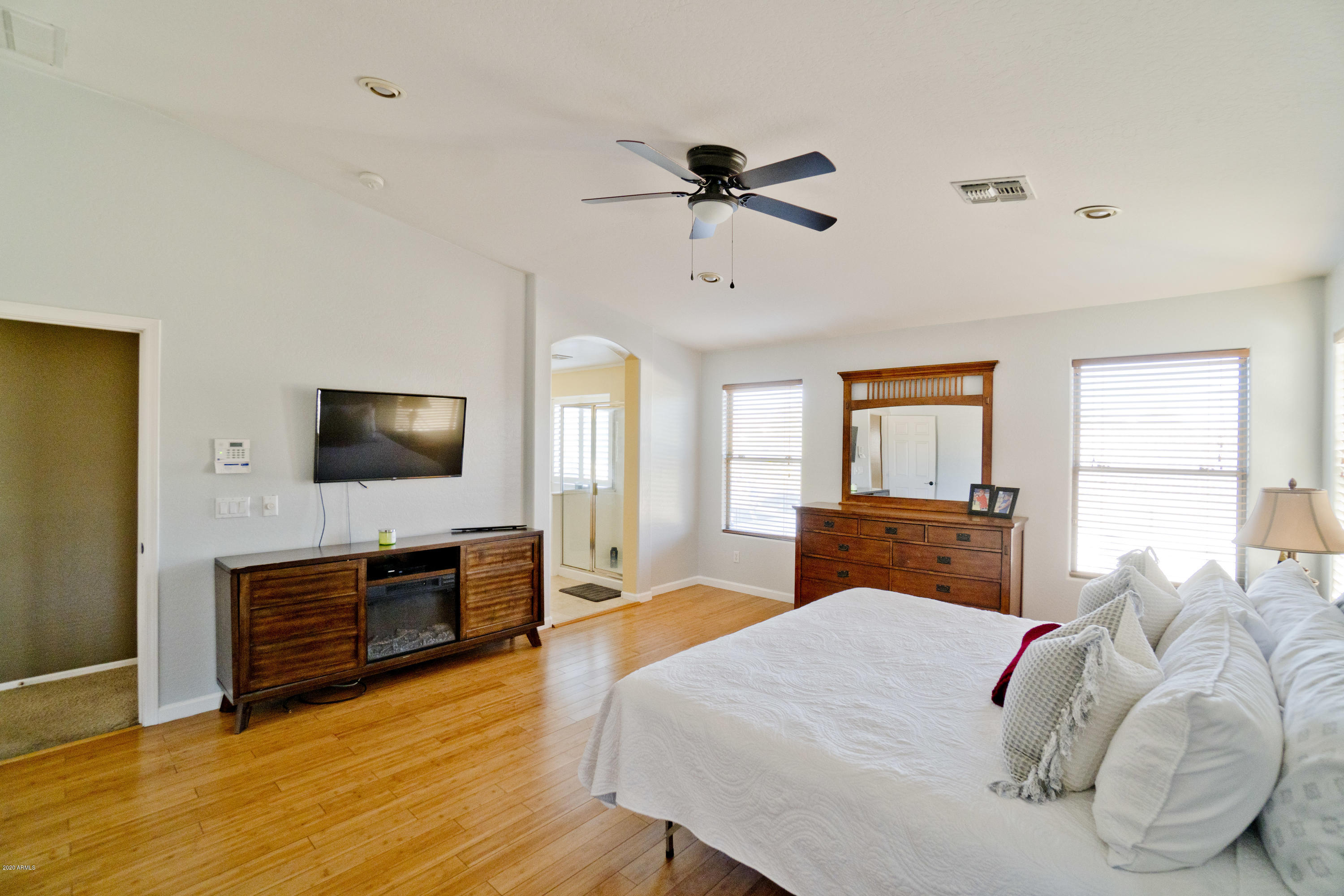 2323 West Darrel Road Phoenix, AZ 85041 - Photo 24 of 34 069F3104-0AC1-4A70-981B-29113302DDC1