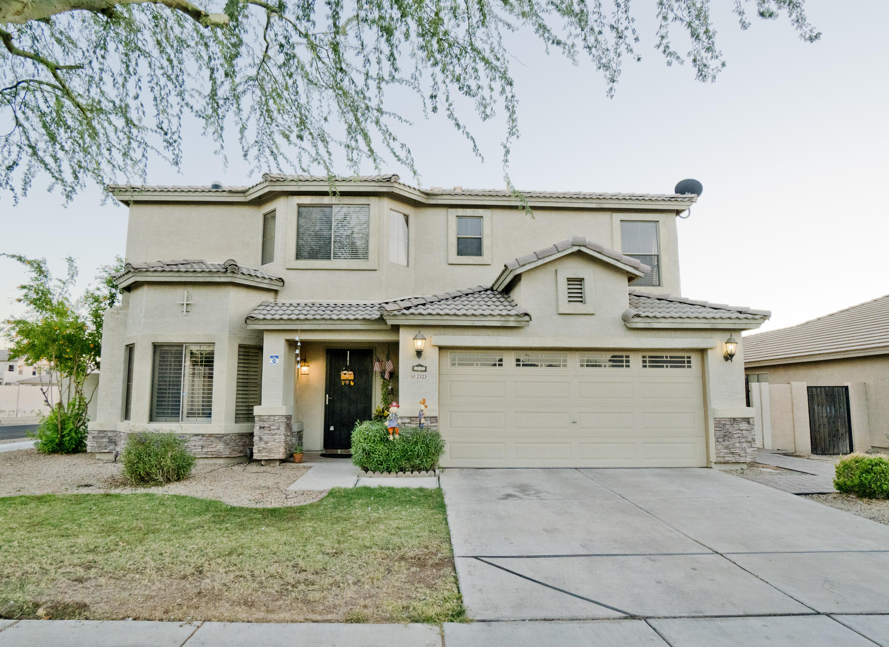 2323 West Darrel Road Phoenix, AZ 85041 - Photo 3 of 34 F2FB196B-39DE-4679-9D65-1C6704B5A71B