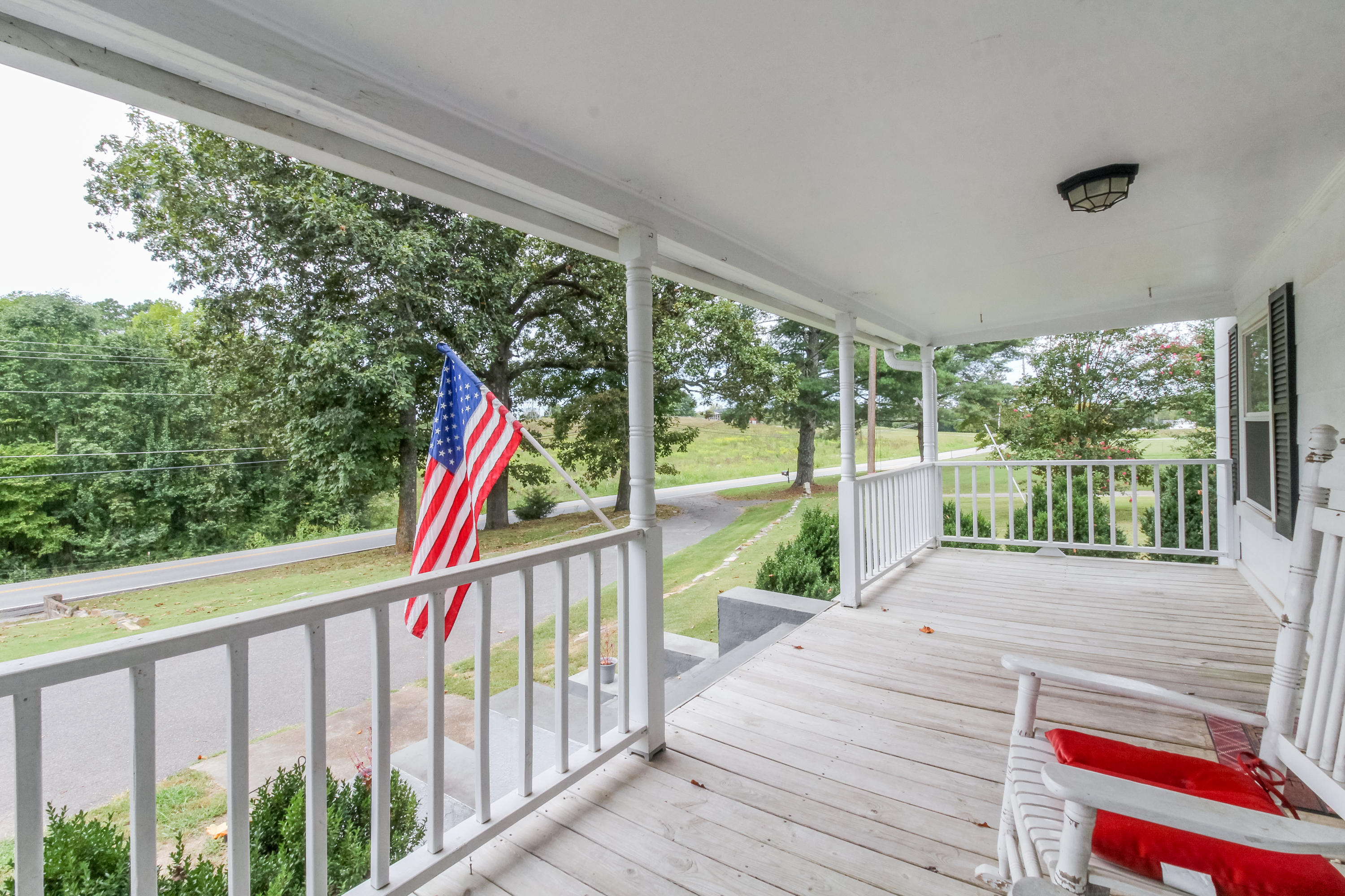 667 Dietz Road Ringgold, GA 30736 - Photo 4 of 31 667 Dietz Rd-31