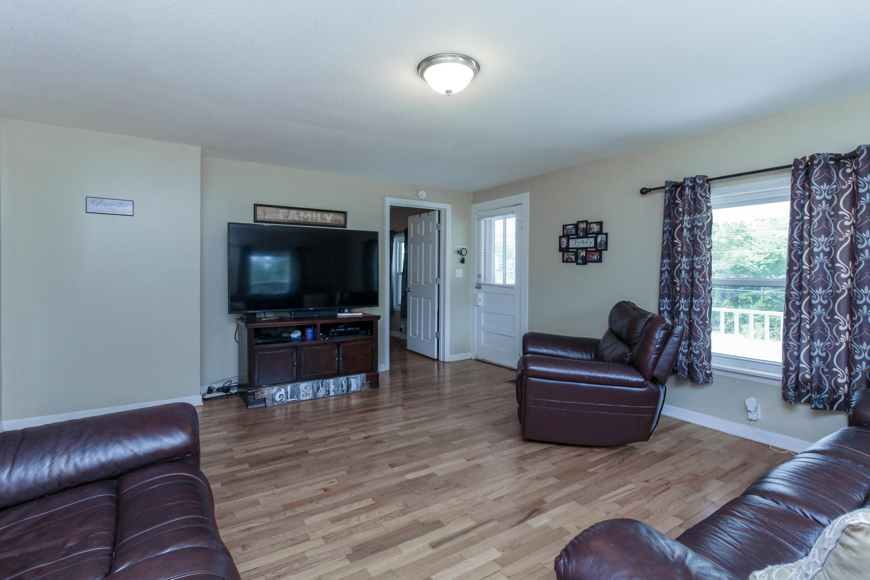 667 Dietz Road Ringgold, GA 30736 - Photo 7 of 31 667 Dietz Rd-6