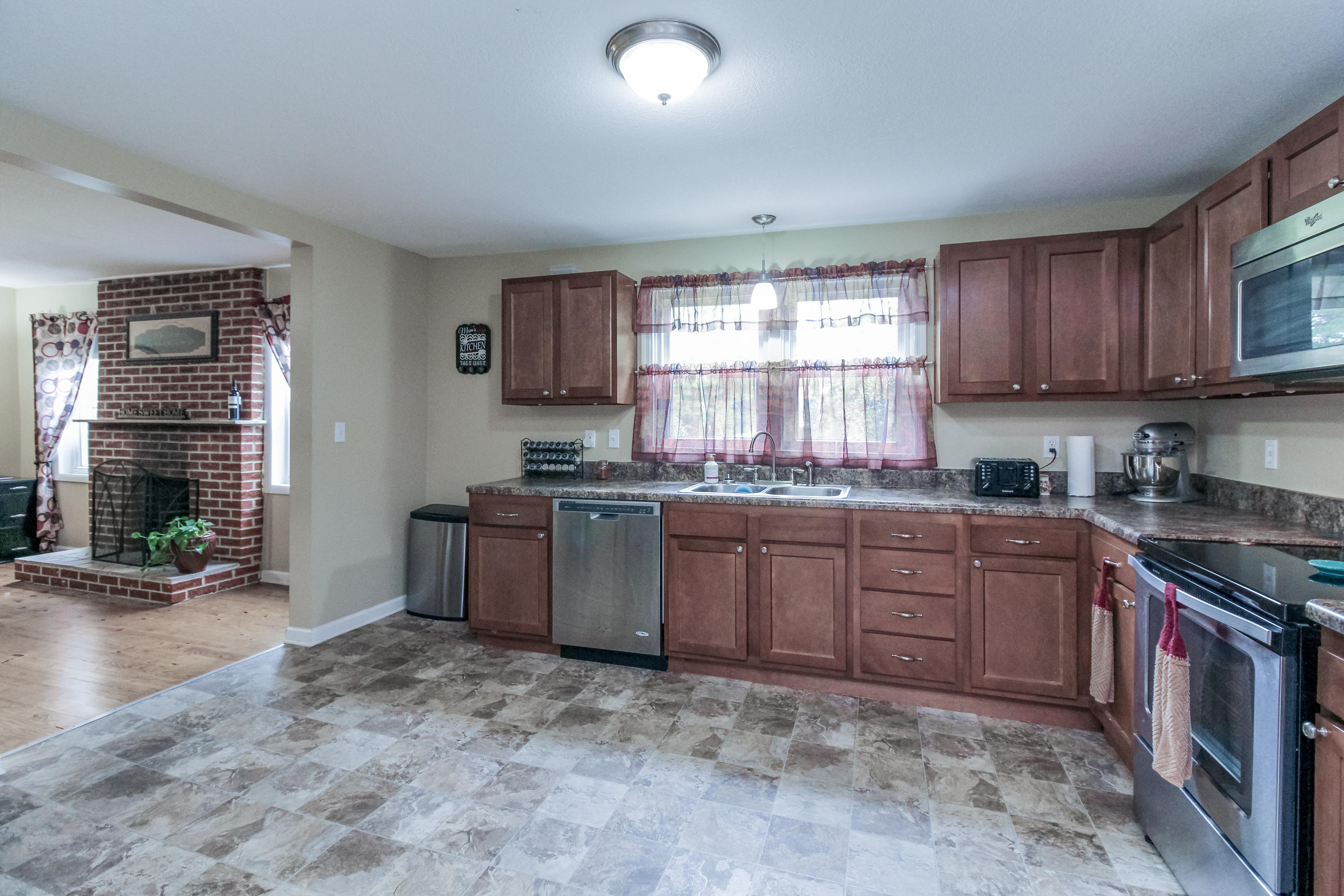 667 Dietz Road Ringgold, GA 30736 - Photo 10 of 31 667 Dietz Rd-27
