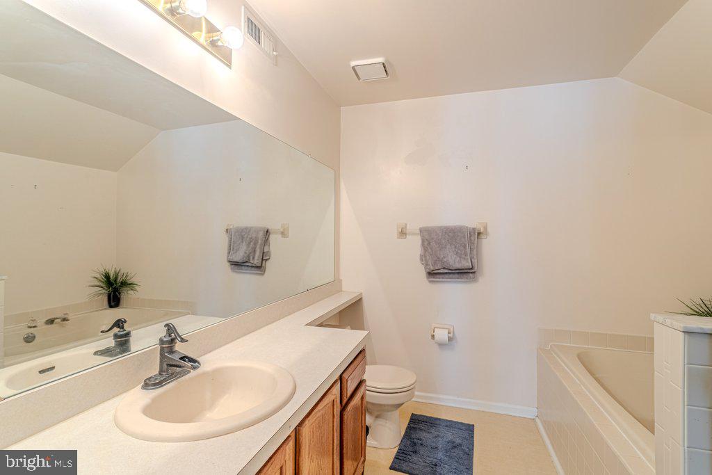 105 Wharton Road Mount Laurel, NJ 08054 - Photo 19 of 34