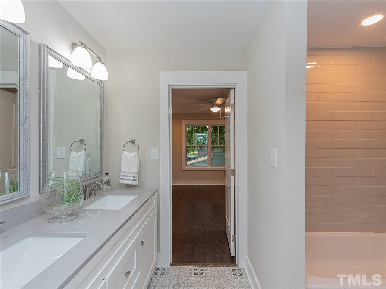 201 Bledsoe Avenue Raleigh, NC 27601 - Photo 18 of 24