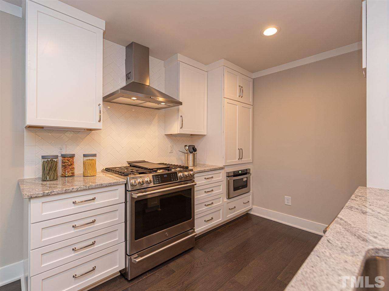 201 Bledsoe Avenue Raleigh, NC 27601 - Photo 7 of 24
