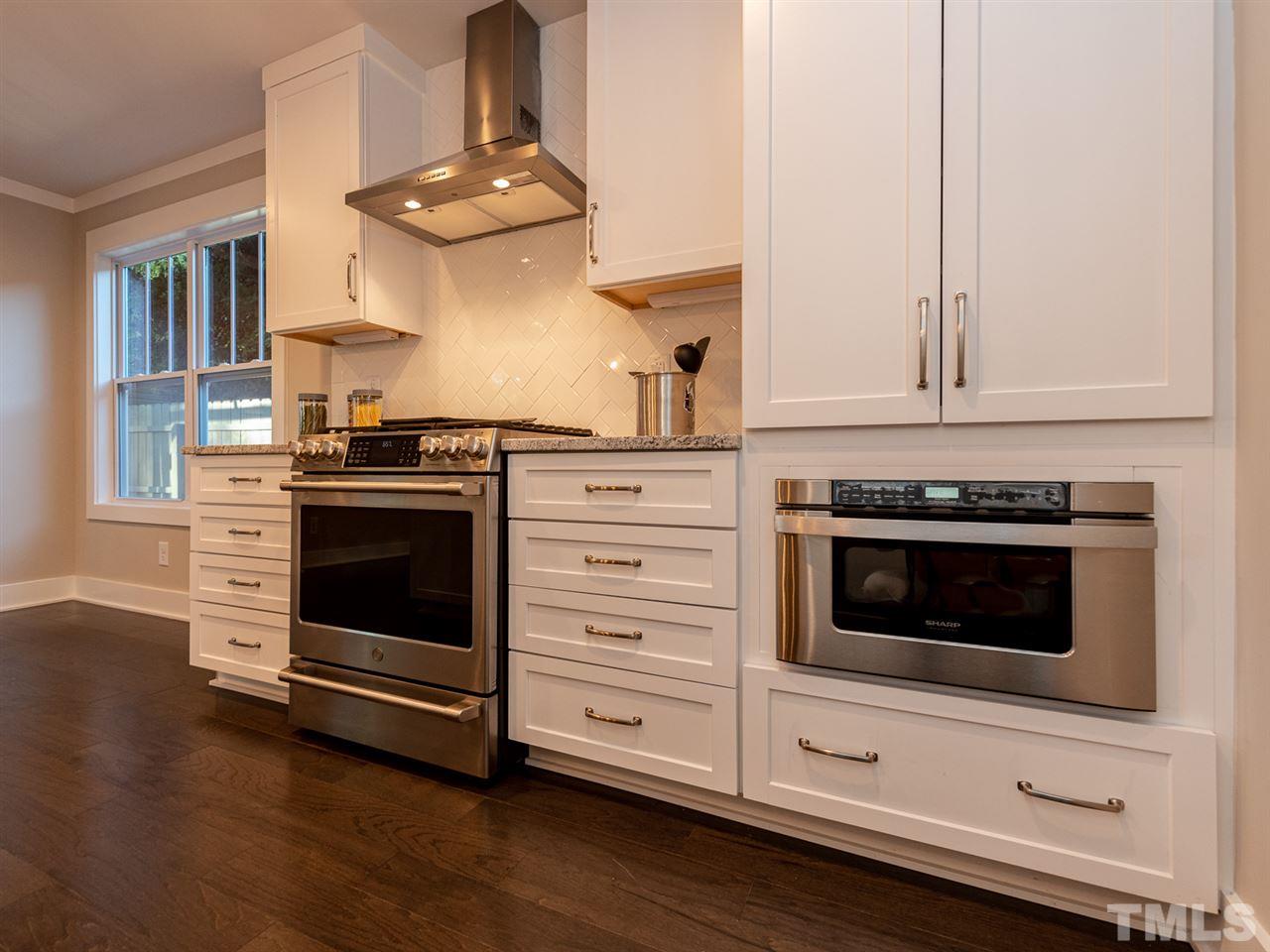 201 Bledsoe Avenue Raleigh, NC 27601 - Photo 9 of 24